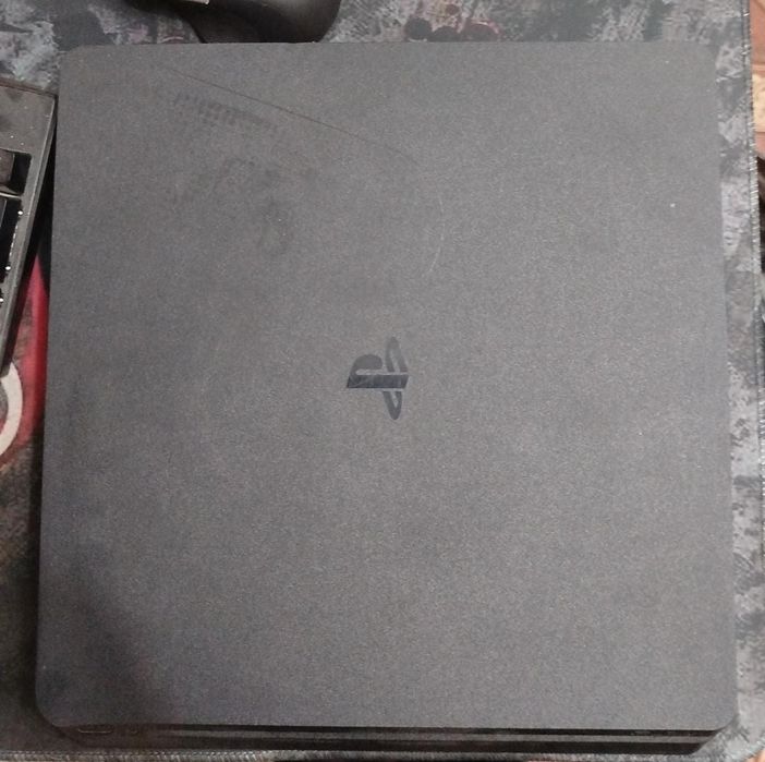 Playstation 4 slim 1TB