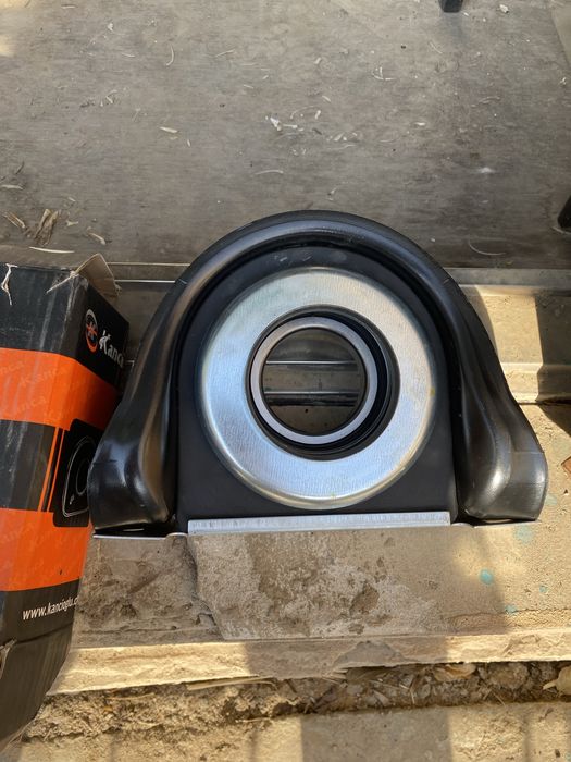 Подшипник карданного вала на МАН