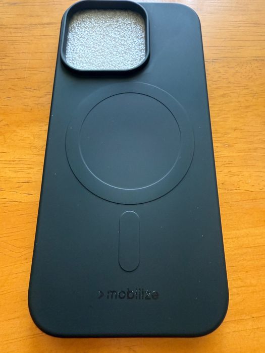 iPhone 16 Pro MagSafe Case