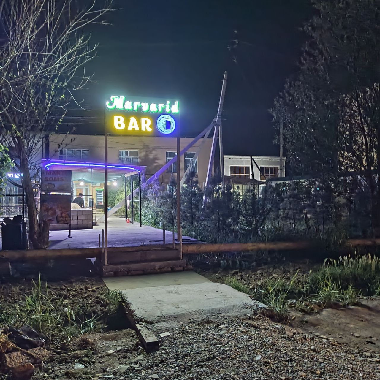 Bar  sotiladi yangi bar