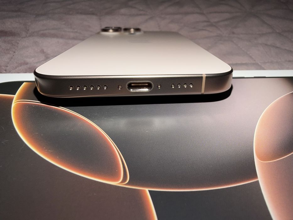 Iphone 16 pro max desert titanium 512gb