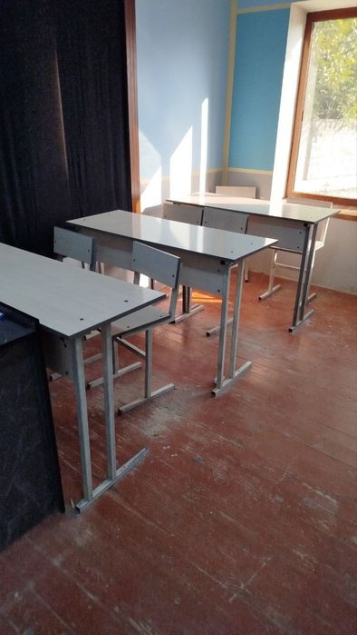 Parta stullar sotiladi