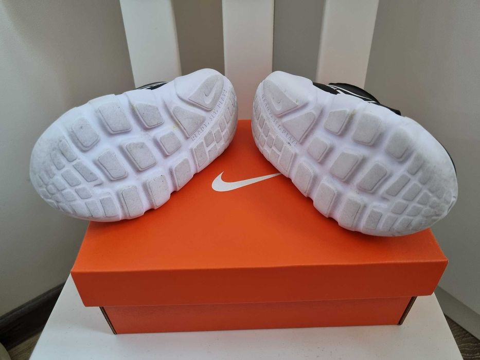 Маратонки Nike Flex Runner 2 размер 23.5 черни