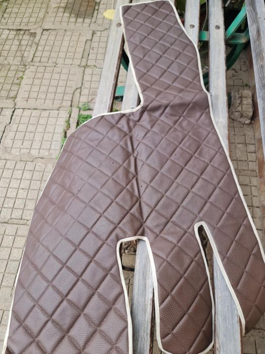 Комплект стелки и тапицерия за Volvo