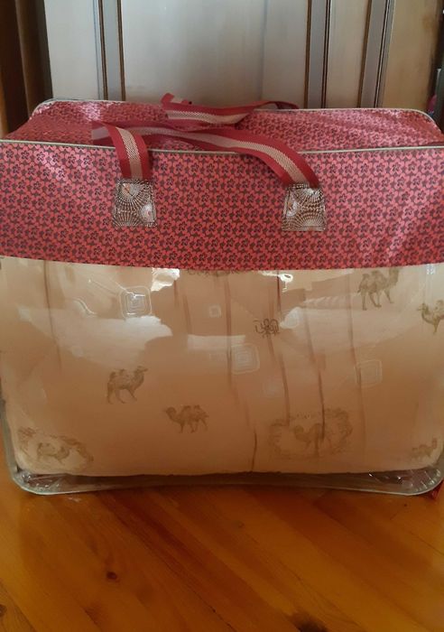 Прoдам одеяло двухспальное теплое антиаллергенное новое.