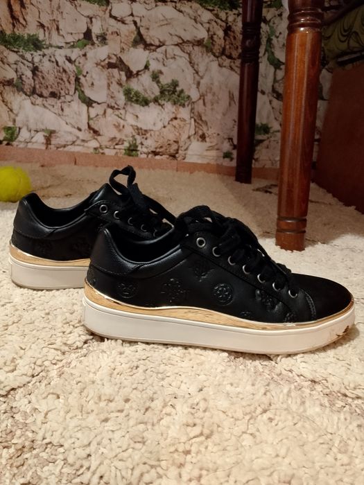 Дамски маратонки Guess