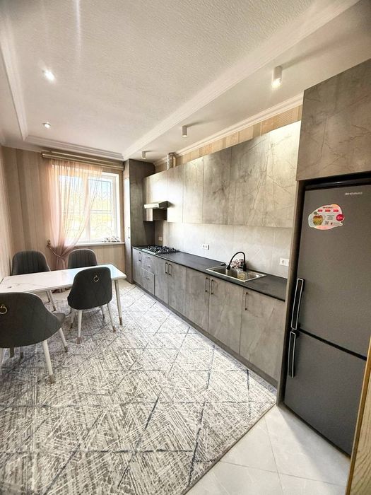 Kunlikga kvartira beriladi sharoit lyuks bez z mumkin