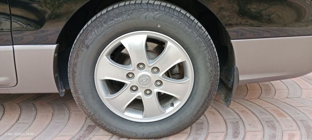 Hyundai Grand Starex
