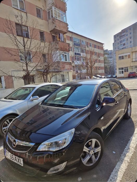 Vand Opel Astra J 1,6 benzina+ GPL