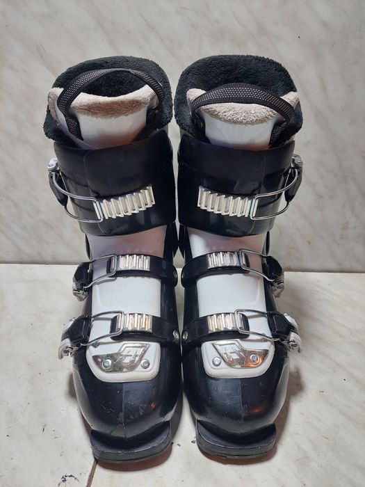 Clapari ski schi Tecnica mondo 25-26,5 corespunde mărimii 38,5-39,5