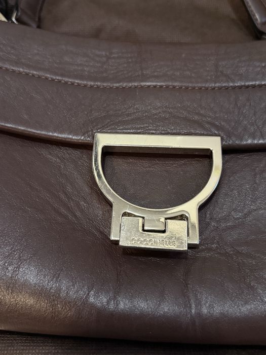 Кожена чанта Coccinelle Arlettis– оригинал