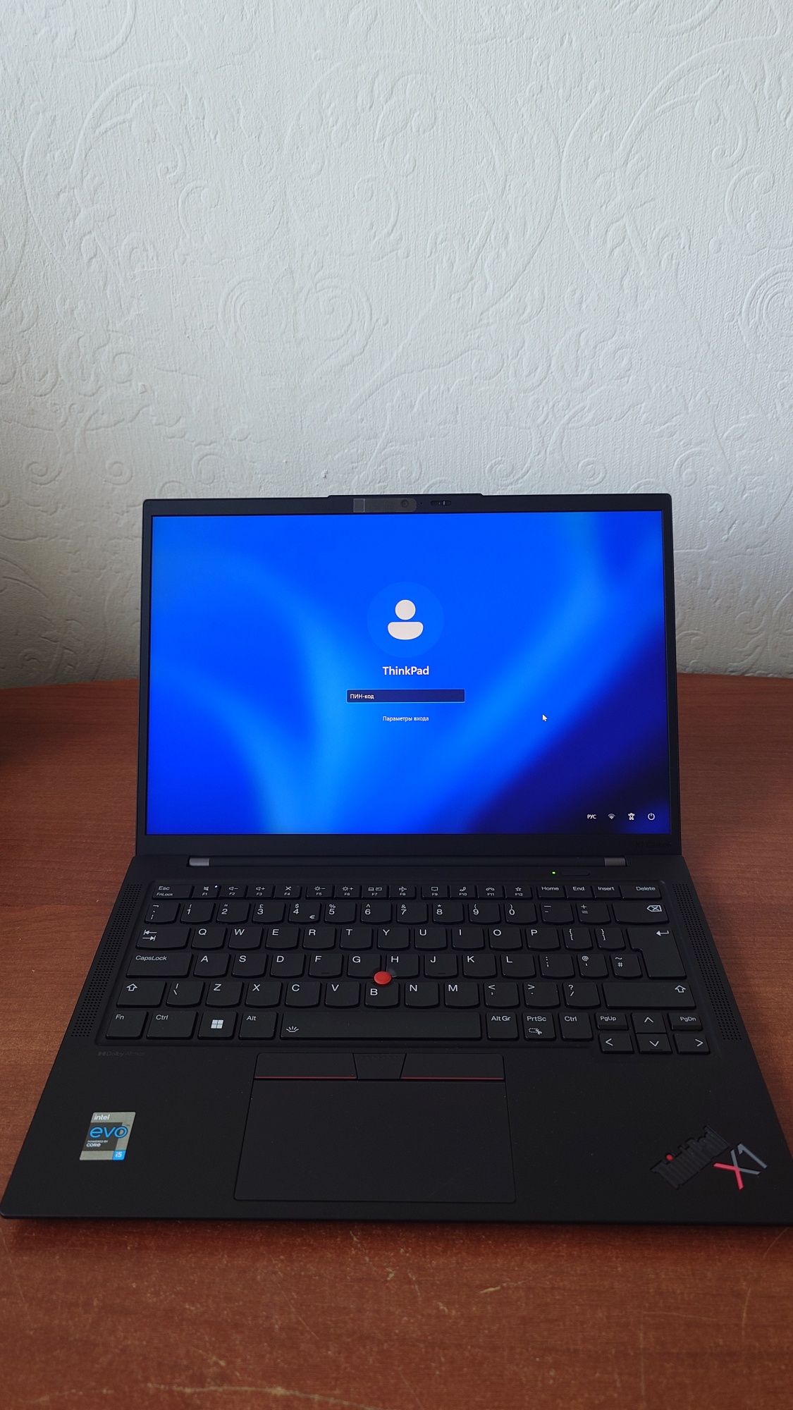 ThinkPad X1 CARBON，gen 13th,i5-1340p,16+1T