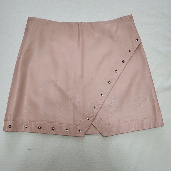 Fustă nouă roz prăfuit mărime S, din imitație piele