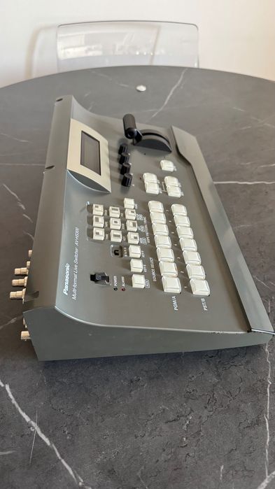 Mixer Video Televiziune Panasonic AV-HS300, 7Ch, SDI