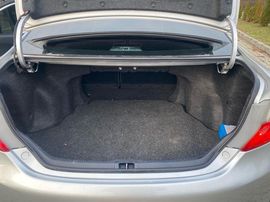 Toyota Camry 2,5 Benzina aspirat 180 cp