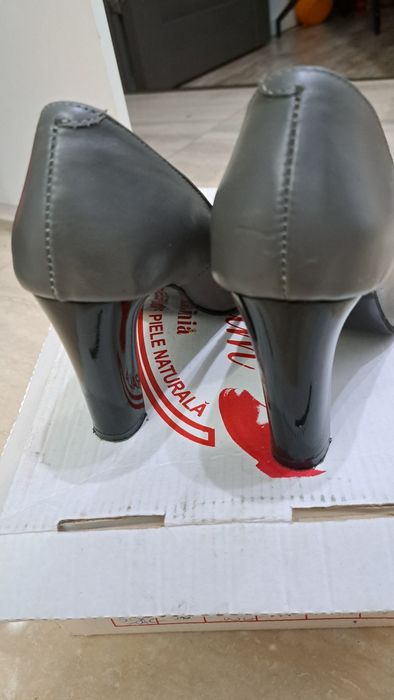 Pantofi piele naturală Vagam Shoes purtați o singură dată