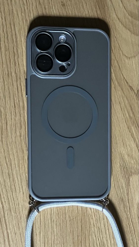 Нов кейс за iPhone 16 Pro Max с MagSafe и връзка