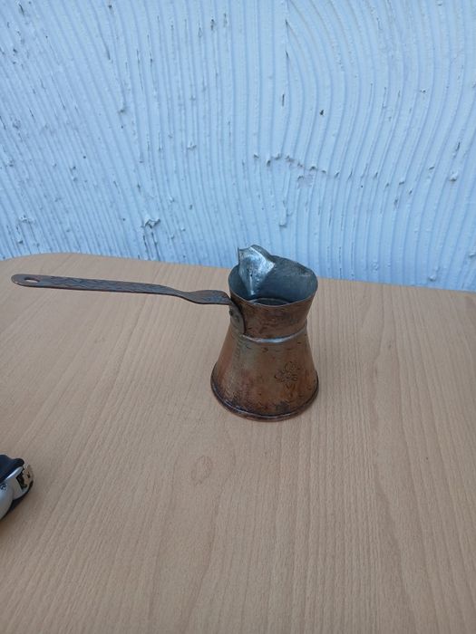 Старо бакърено джезве