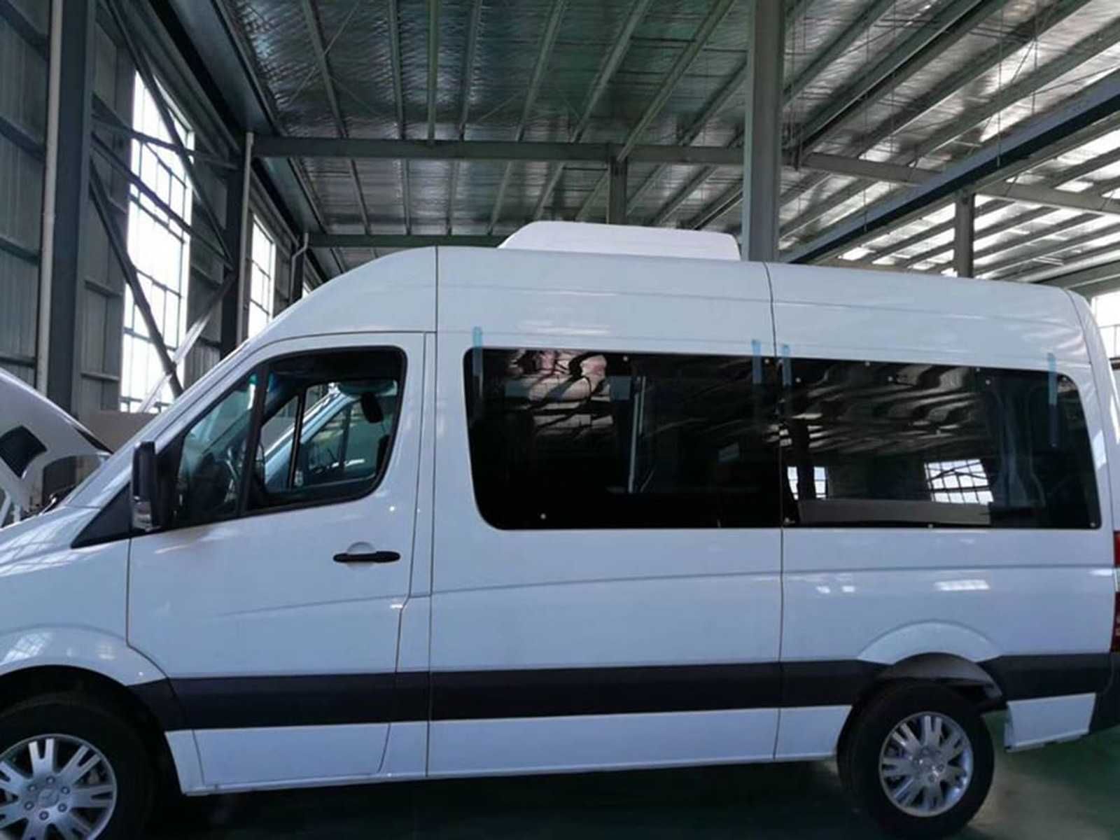 Електрически климатик "Sprinter 4" 4000W- 12/24V за Бусове, Кемпери