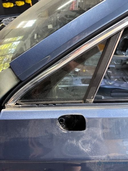 Geam fix stanga fata VOLKSWAGEN PASSAT B8  [ 2014 - > ]  43R-011025