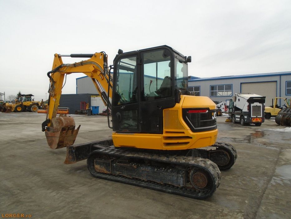 De vinzare excavator jcb anul 2014
