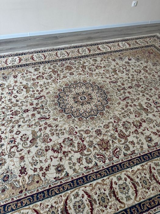 Ковер продам б/у