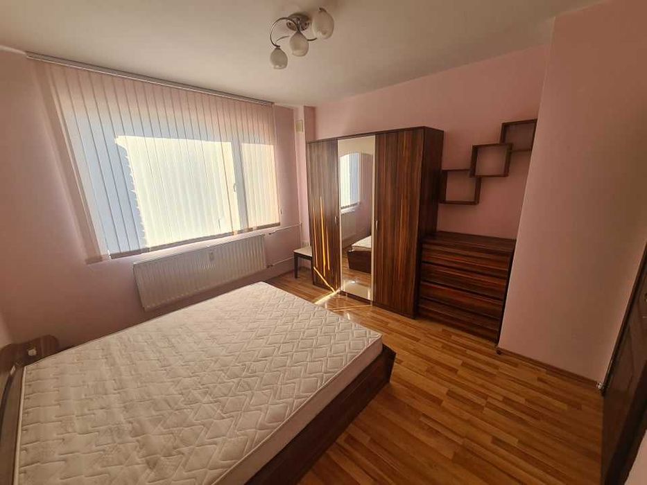 Дава се под наем Двустаен апартамент в Бургас, Зорница - 60 кв.м за 234.6 € - Снимка #2