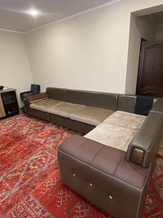 Диван угловой б/у