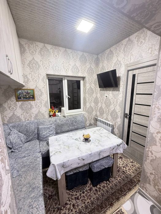 Продаётся своя 2 комнатная переделанная в 3 комнатную