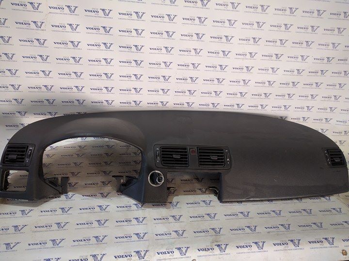 plansa de bord volvo s40 v50 c30 c70 volan pe stanga