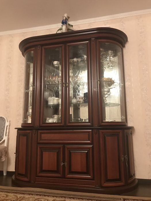 Стенка Малазия в отличном состоянии