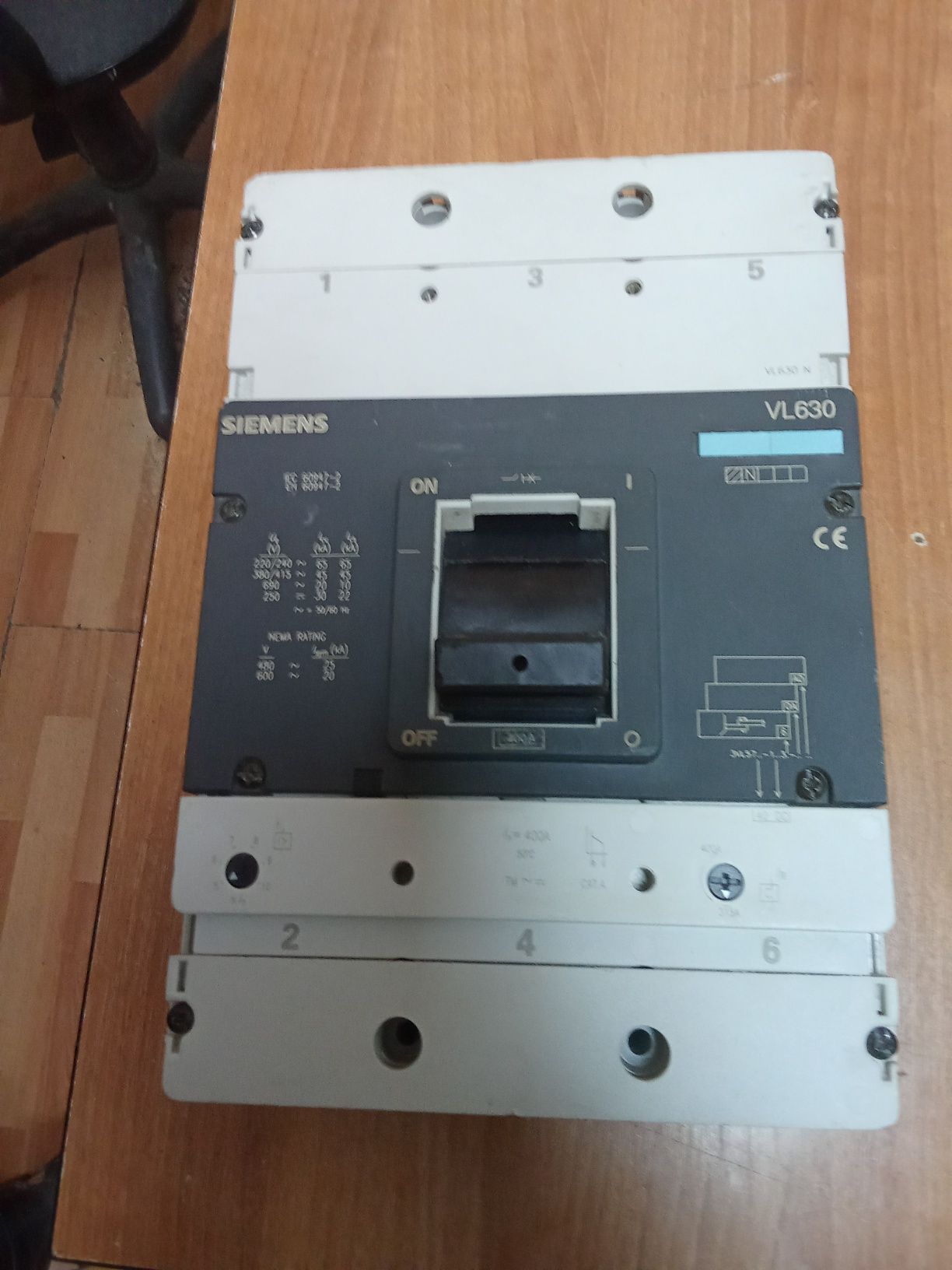 ,Автоматический переключатель Siemens 400 a
