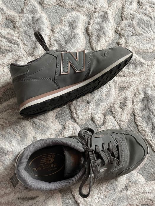 Adidasi New Balance 37