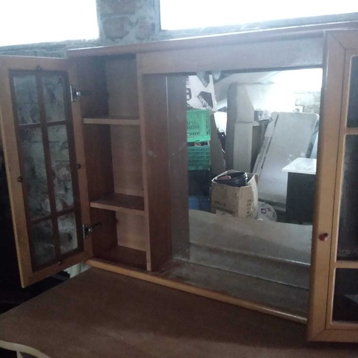vand doua birouri si un corp suspendat pentru baie