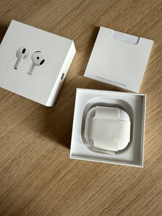 Apple AirPods 4 модел MXP63ZM/A