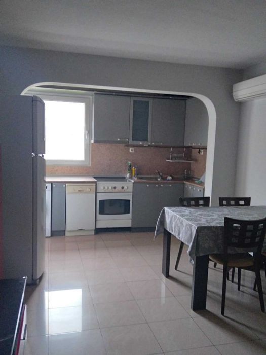 Тристаен апартамент  в кв. Еленово, Благоевград