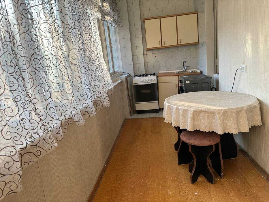 2/2/4, 56 м, Кирпич, корзинка Абая, Лабзак, Ц 13, дом 2 линия