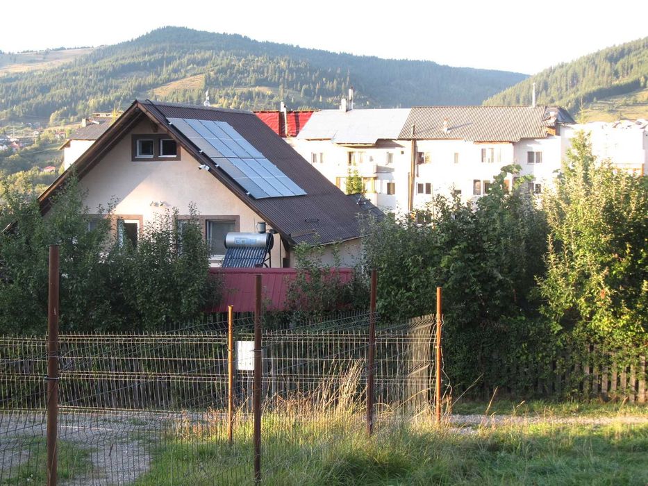 Casă cu teren generos și dotări moderne - Oază de liniște