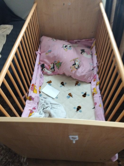 Se vinde pătuț copil  L160 lățime 70  lemn esenta tare fag