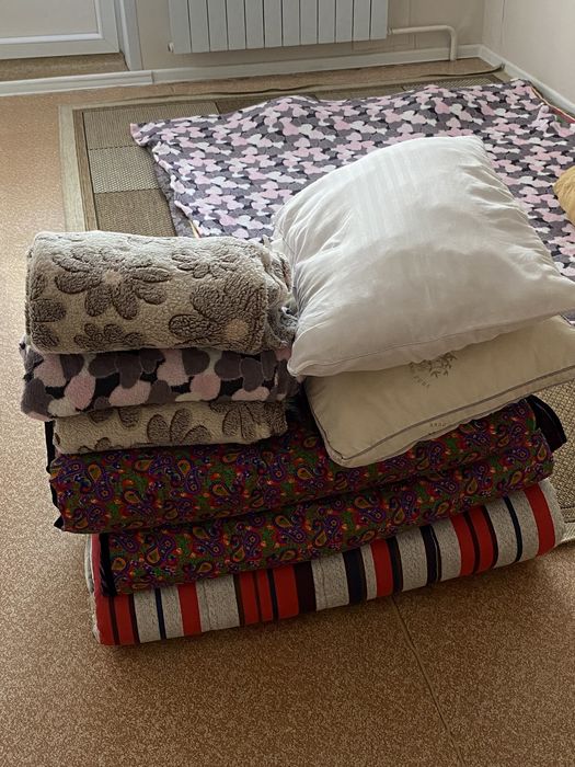 Корпе( матрас) 2 подушка(жастык) 3 одеяло, плед цена за все