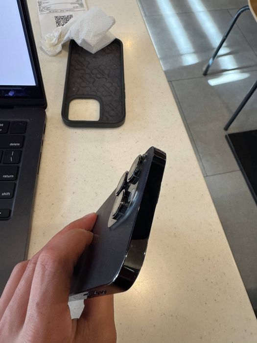 Iphone 14 pro black  15-20 $ отип бераман ундан, бошка келишлнмид