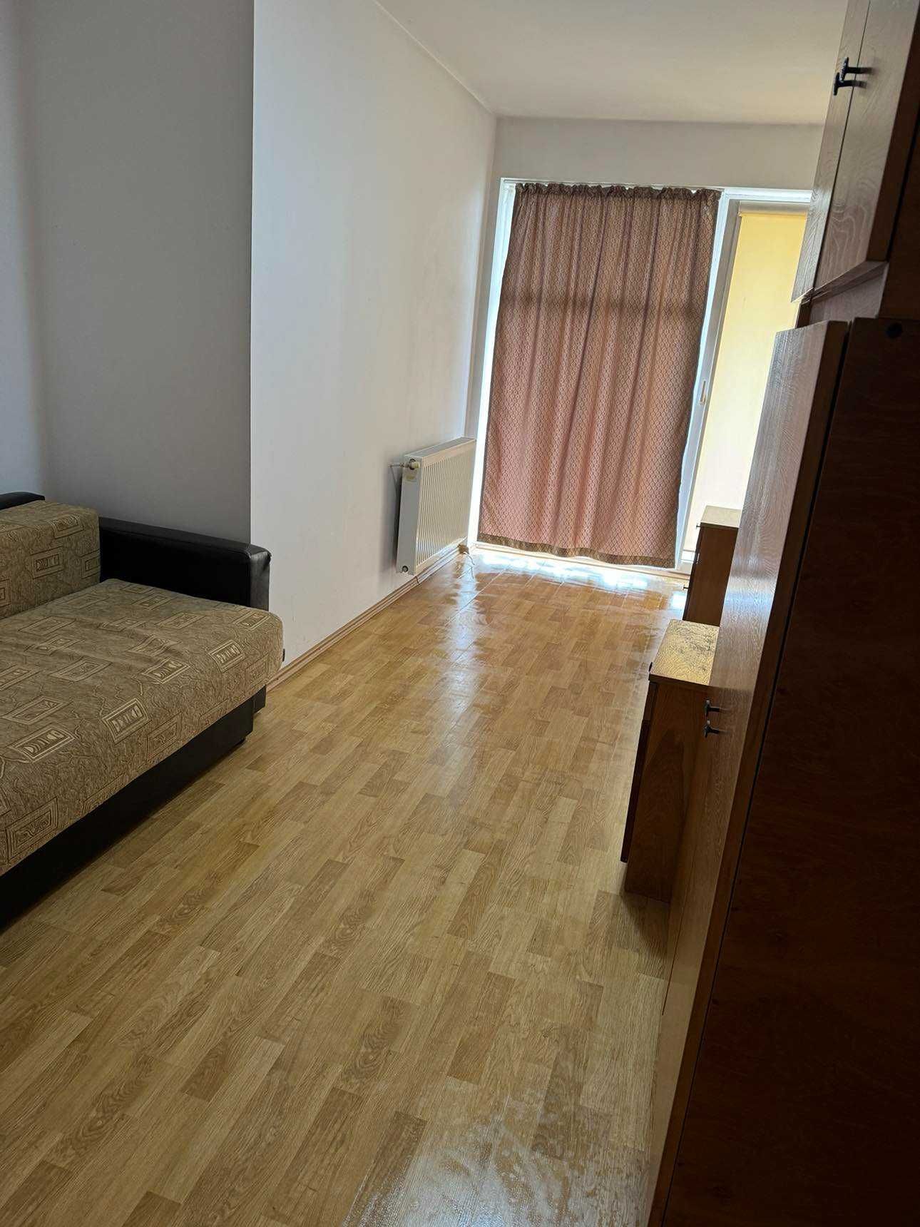 Inchiriez Apartament