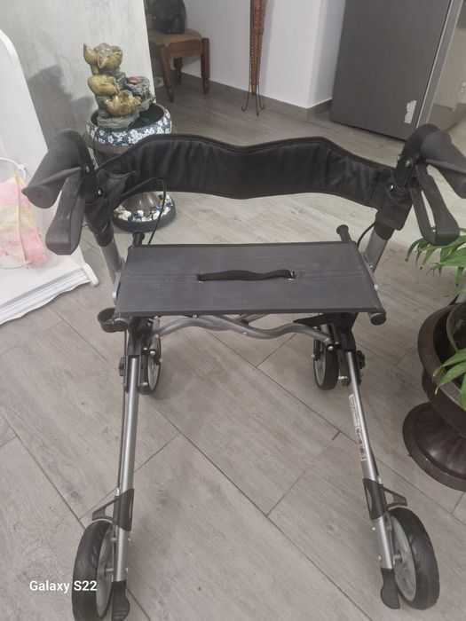 Scaun pt persoane cu dizabilități