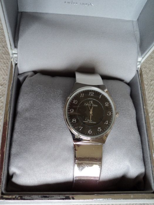 CADOU Ceas CALVIN KLEIN, Swiss made, unisex, design clasic, abs. nou