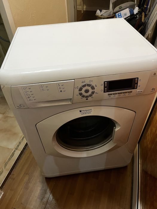 Работеща пералня hotpoint ariston 6kg