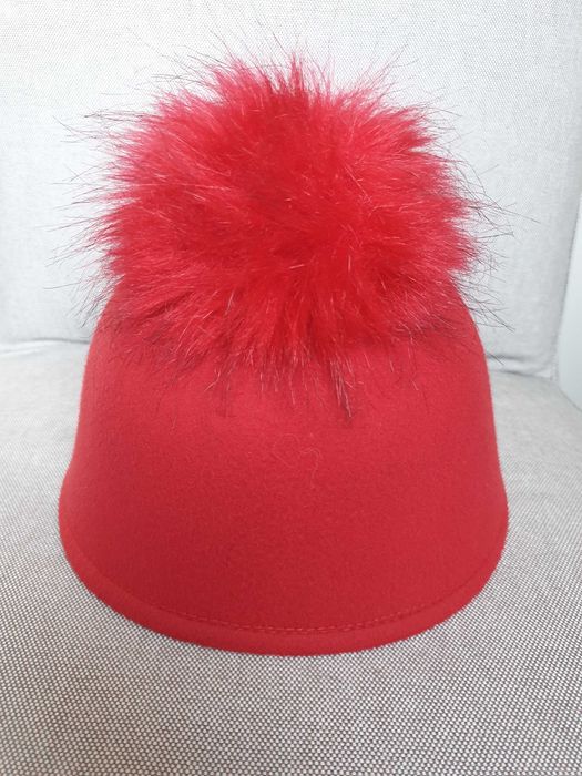 Шапки LIU•JO, H&M