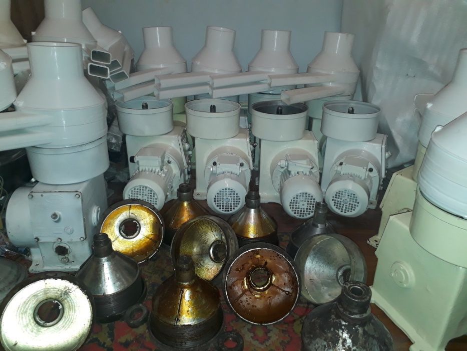 Новый Сепаратор сливкоотделитель   производительность 1000л/ч