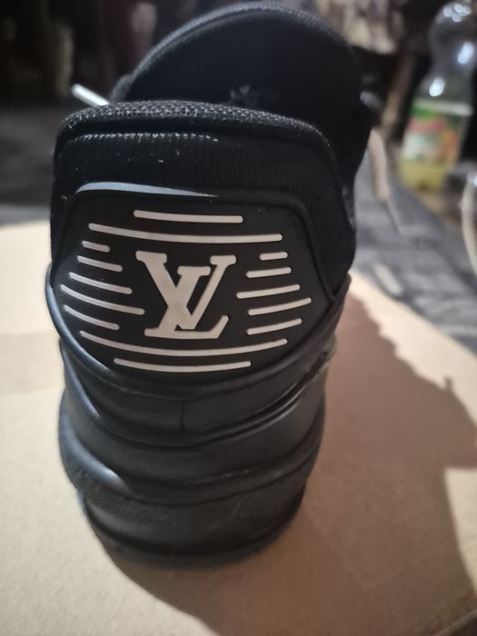 Adidași Louis Vuitton