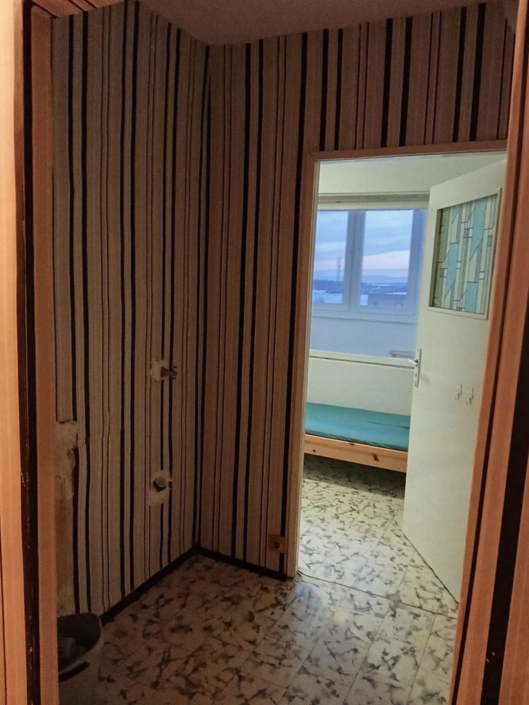 Дава се под наем Двустаен апартамент в Хасково, Каменни - 42 кв.м за 117.3 € - Снимка #6