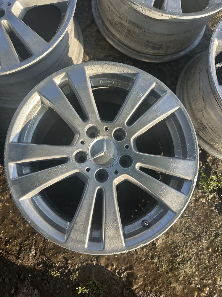 Jante Aliaj mercedes R16